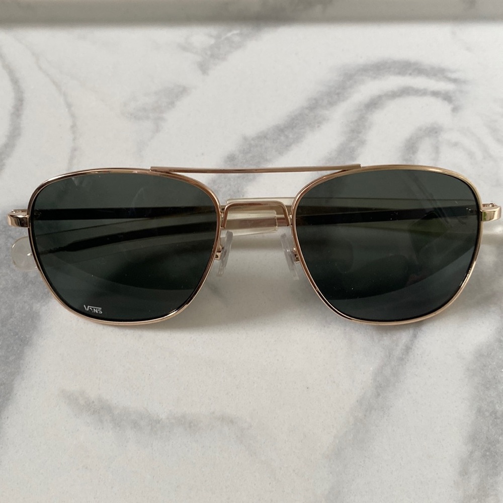Vans aviator sunglasses